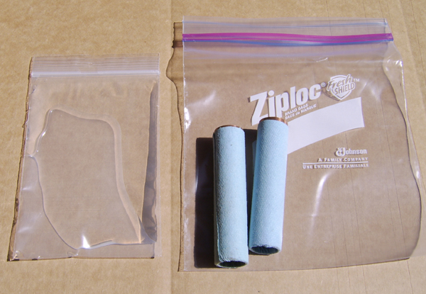 Hand electrodes with plastic wetting bag
